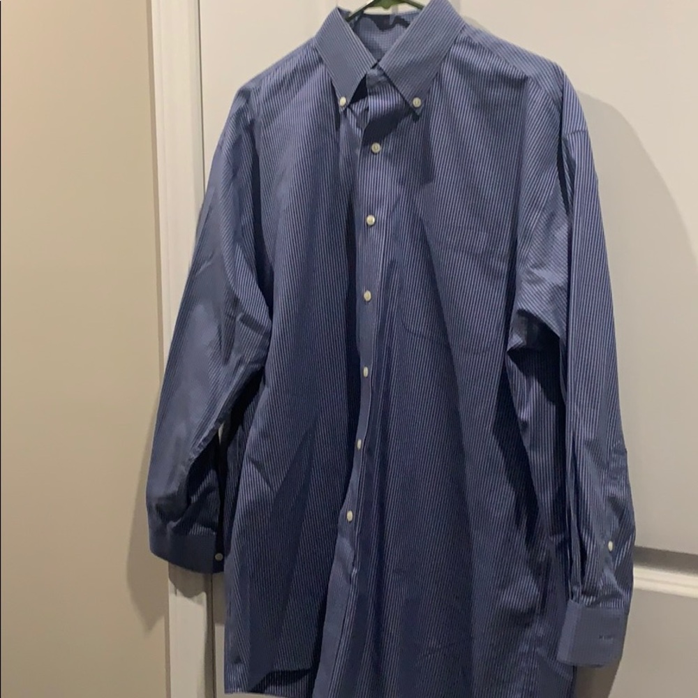 men’s dress shirt